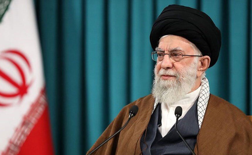 پایان جلسه علنی مجلس، جمعی از نمایندگان به دیدار رهبری رفتند