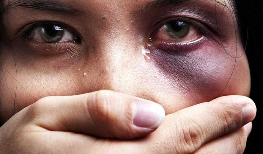 ۱۳ مورد زن‌کشی در فروردین امسال؛ حجاب زنان قانون دارد، اما خشونت علیه آن‌ها نه