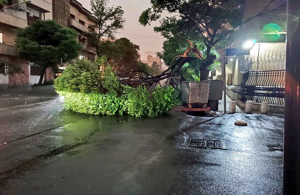 ۸۶ مصدوم در پی وقوع حوداث جوی، مرگ ۹ نفر براثر طوفان و صاعقه