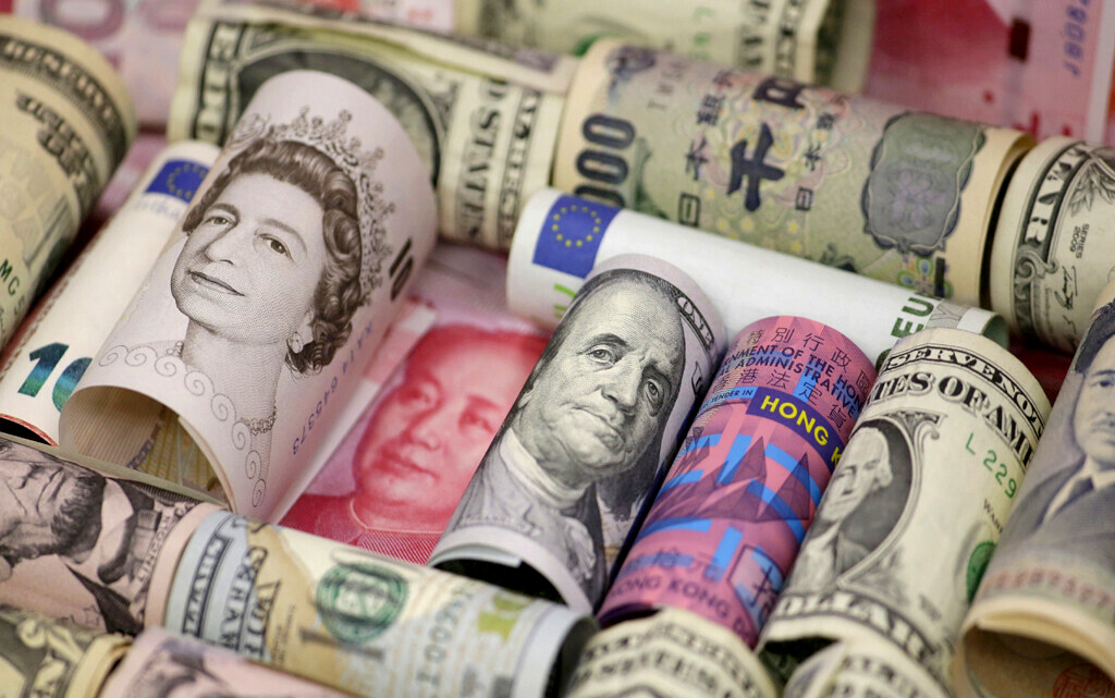 7 تیر 1404 قیمت یورو و دلار و ارزهای دیگر به تومان 1 7 تیر 1404 قیمت یورو و دلار و ارزهای دیگر به تومان