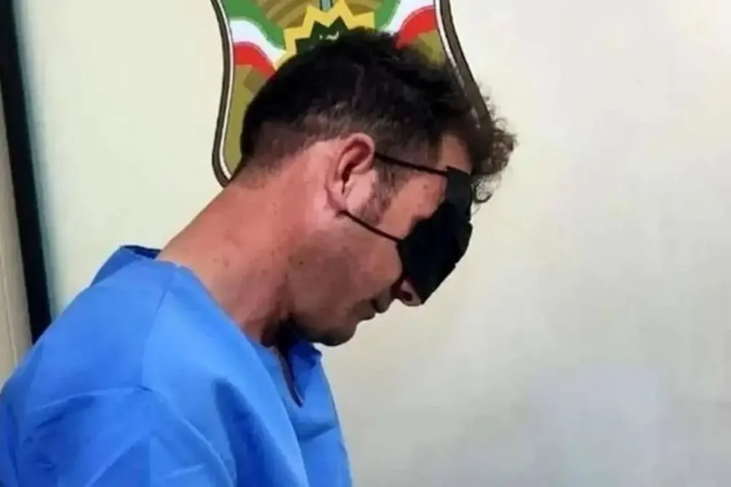 اعدام قاتل الهه حسیننژاد در میدان قائم اسلامشهر + جزئیات 1 اعدام قاتل الهه حسیننژاد در میدان قائم اسلامشهر + جزئیات