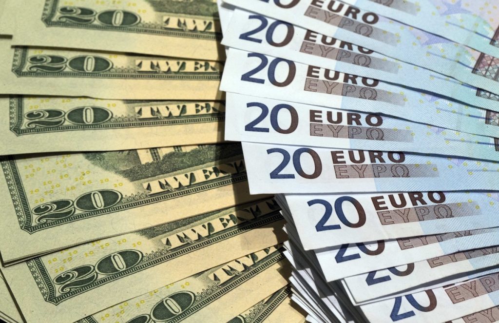 4 شهریور قیمت جدید یورو و دلار و ارزها،سرعت افزایش قیمت دلار