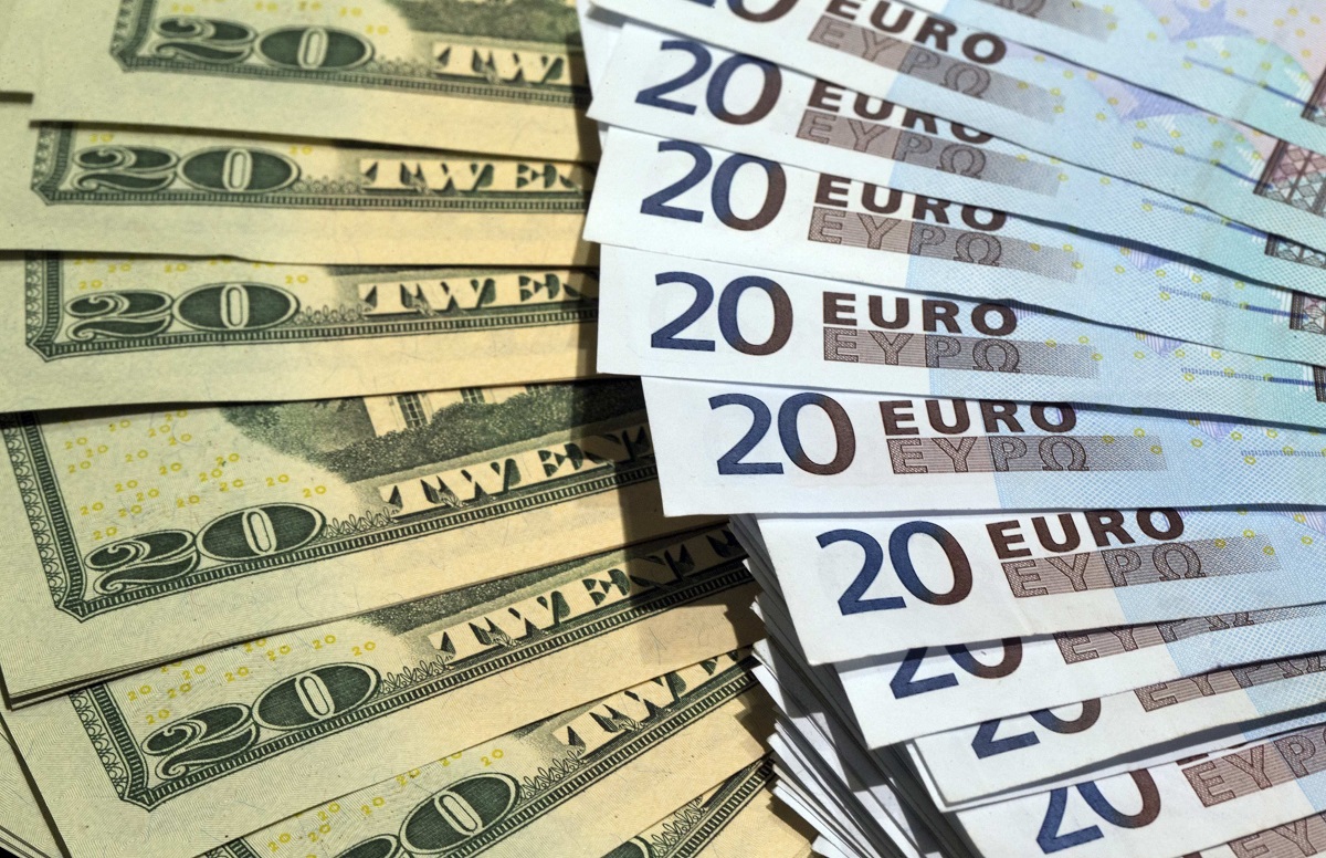 4 شهریور قیمت جدید یورو و دلار و ارزها،سرعت افزایش قیمت دلار
