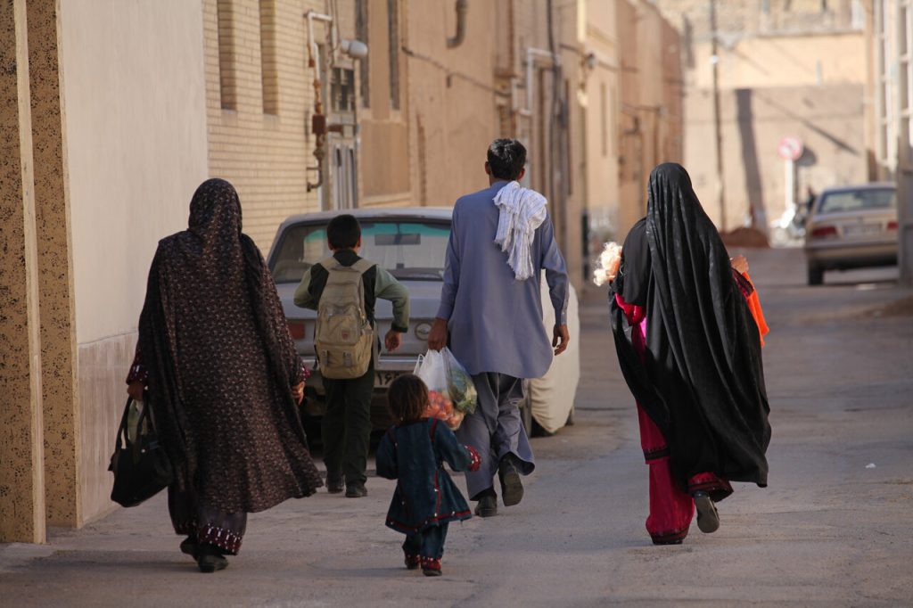 اخراج افغان؛ کودک ایرانی در ایران ماند بدون حق مالکیت