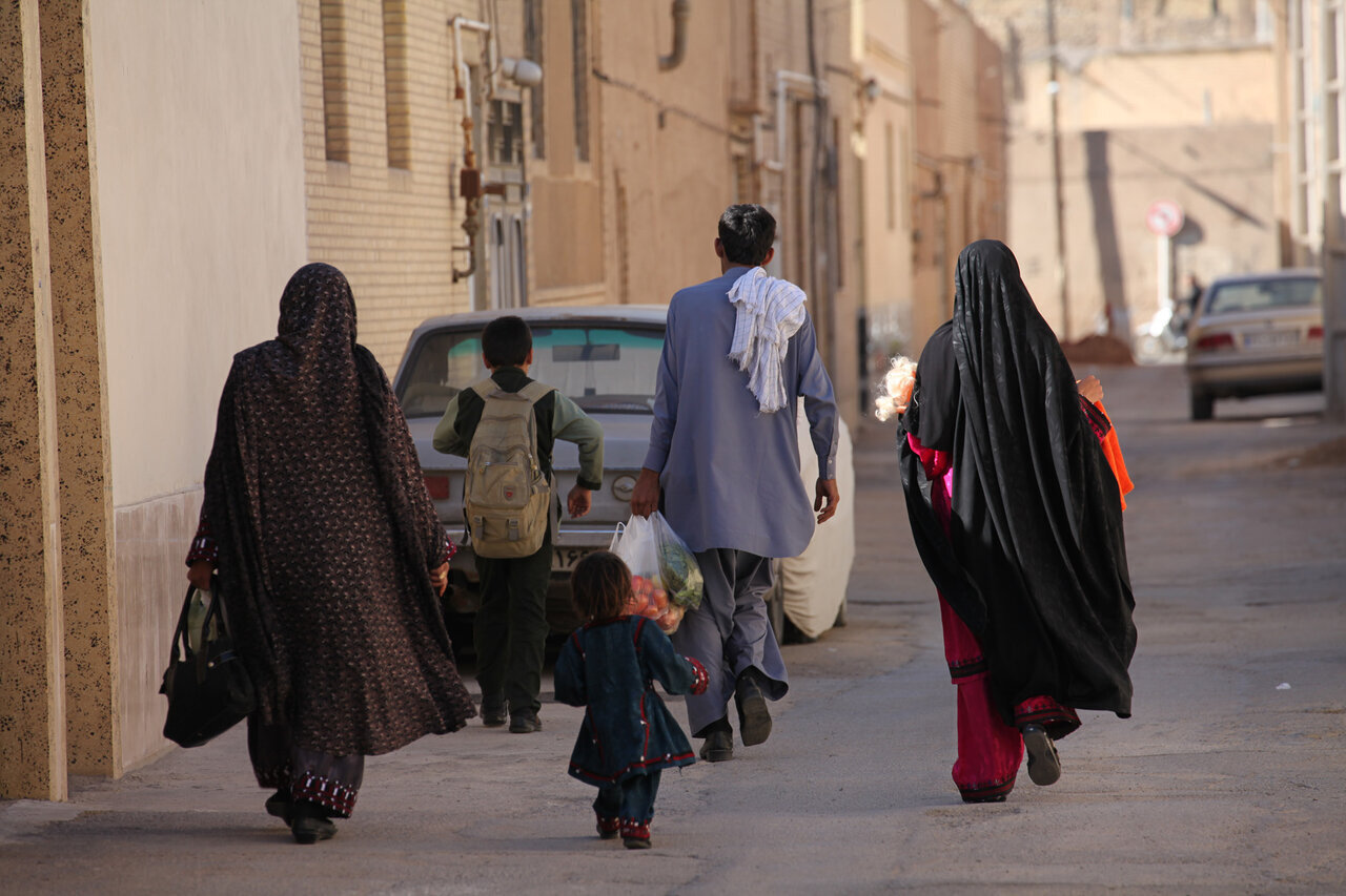 اخراج افغان؛ کودک ایرانی در ایران ماند بدون حق مالکیت