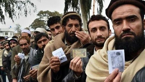 اخراج افغان؛ کودک ایرانی در ایران ماند بدون حق مالکیت 3 اخراج افغان؛ کودک ایرانی در ایران ماند بدون حق مالکیت