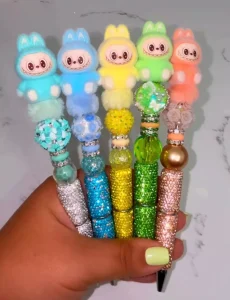 لبوبو و کرومی کل بازار لوازم تحریر را در ایران گرفتهاند 2 لبوبو و کرومی کل بازار لوازم تحریر را در ایران گرفتهاند