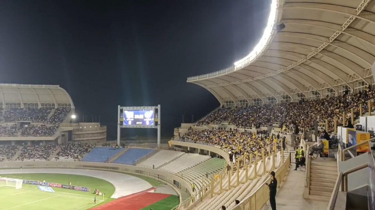 ورود کمیته اخلاق به ورزشگاه‌های شیراز و تختی، استادیوم پارس