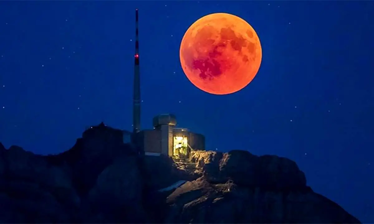 شمارش معکوس ماه‌گرفتگی کلی ایران،آسمان در سرخی