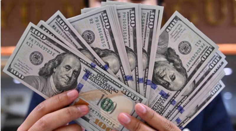 دلار 130 هزار تومانی