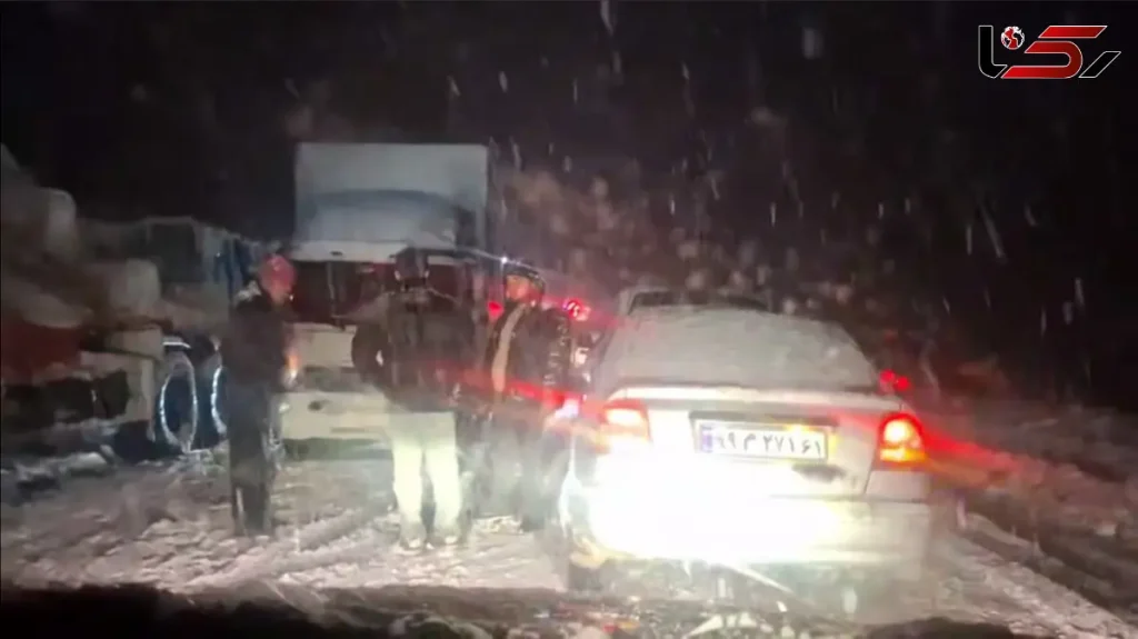 کولاک شدید در جاده زرینه سنندج به سقز